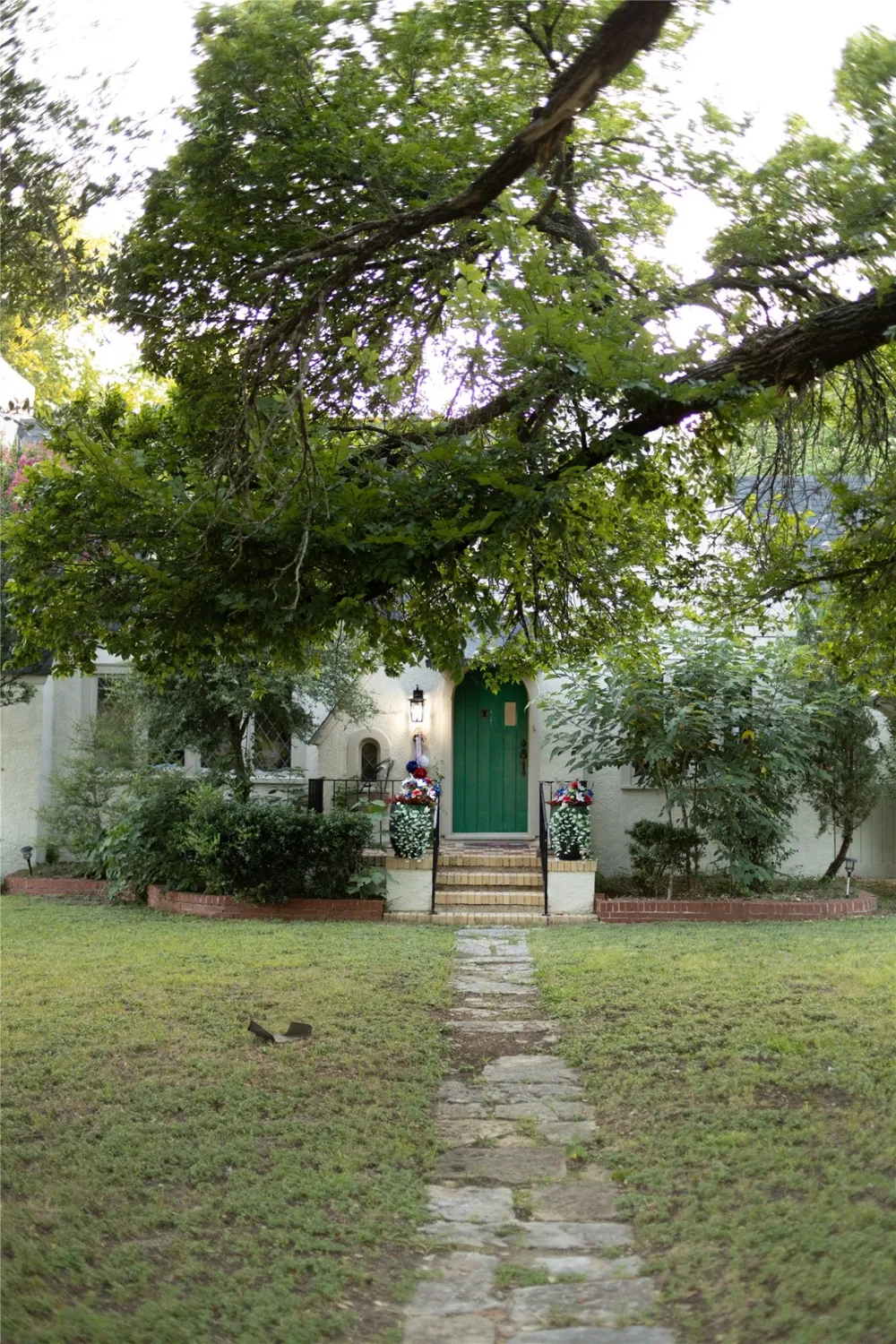 310 Hickory Hico, TX 76457