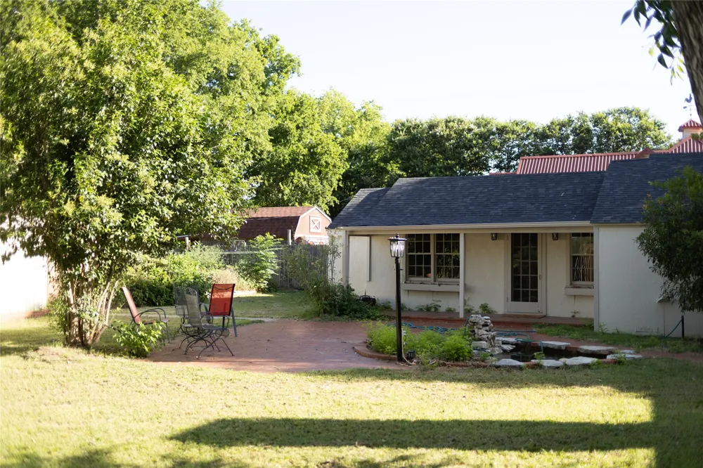 310 Hickory Hico, TX 76457