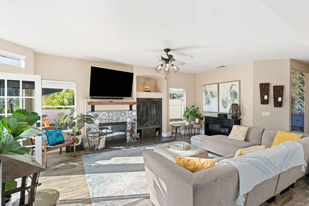 2763 Canyon Oak Place Escondido, CA 92029