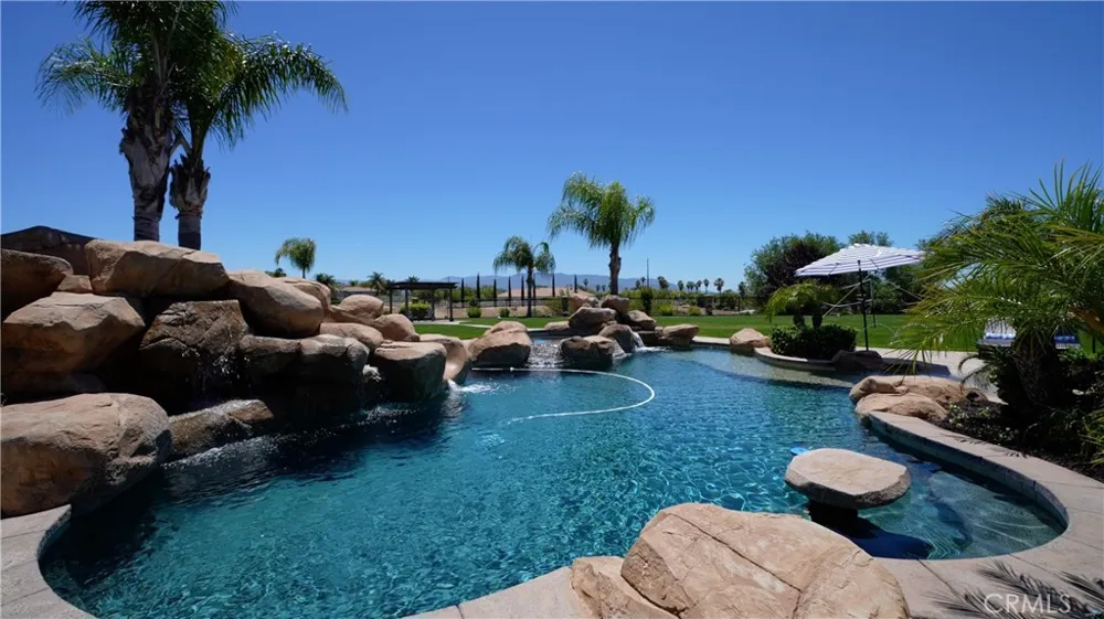 39520 Colleen Way Temecula, CA 92592