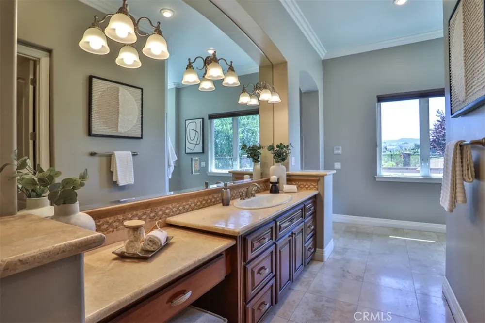 39520 Colleen Way Temecula, CA 92592