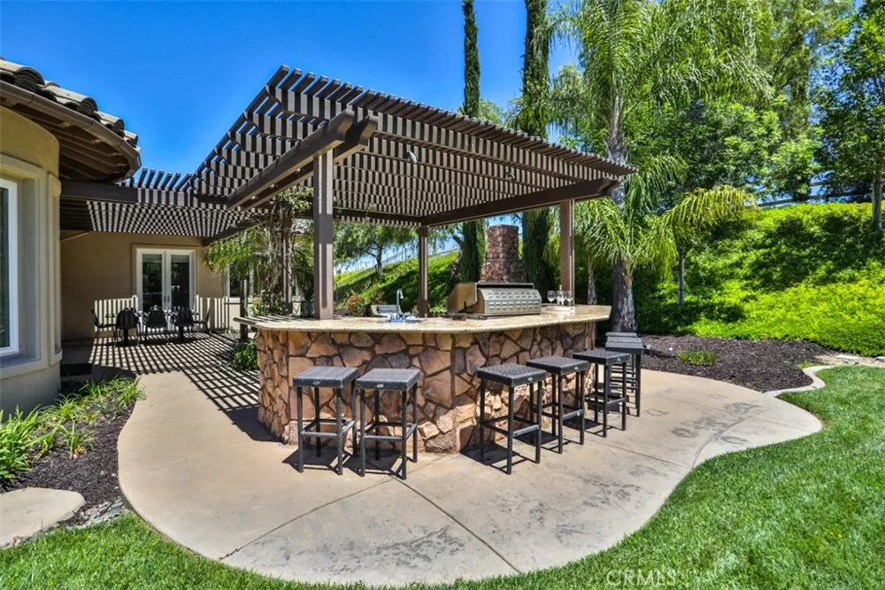 39520 Colleen Way Temecula, CA 92592