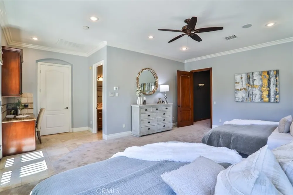 39520 Colleen Way Temecula, CA 92592