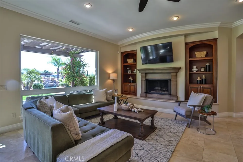 39520 Colleen Way Temecula, CA 92592