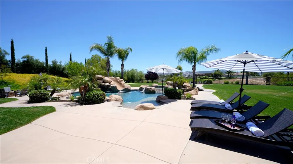 39520 Colleen Way Temecula, CA 92592