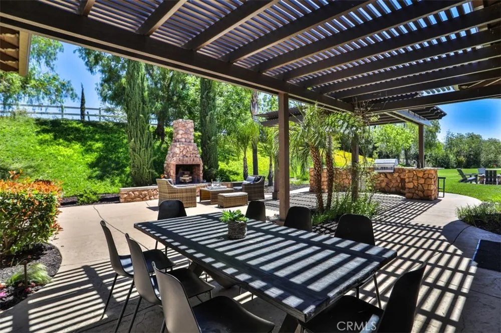 39520 Colleen Way Temecula, CA 92592