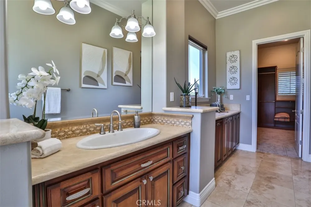 39520 Colleen Way Temecula, CA 92592