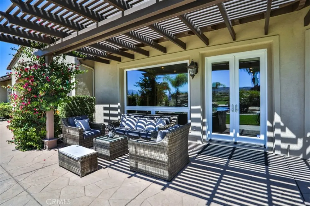 39520 Colleen Way Temecula, CA 92592