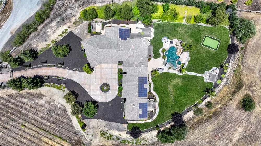 39520 Colleen Way Temecula, CA 92592