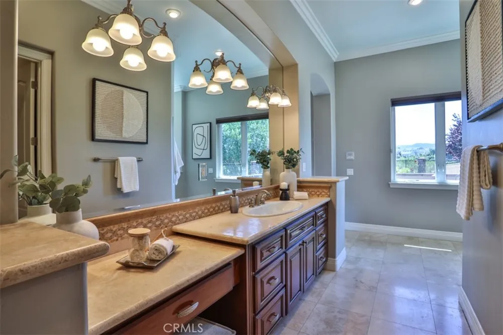 39520 Colleen Way Temecula, CA 92592