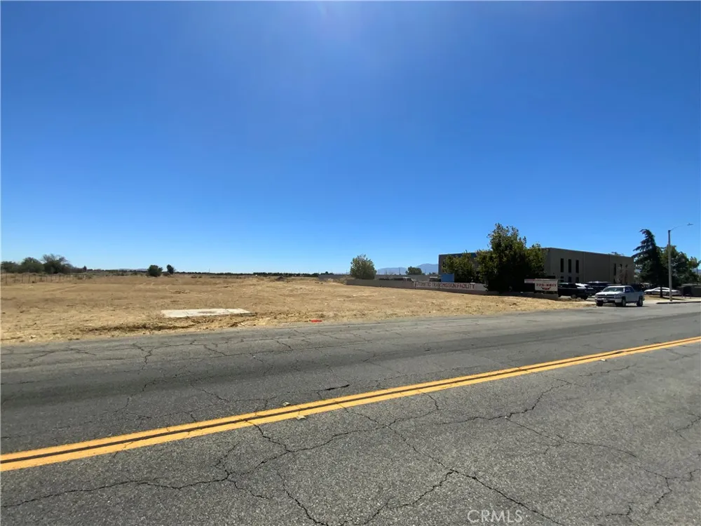 30Th St Palmdale, CA 93550