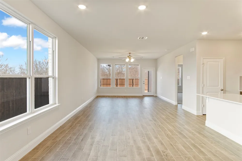 1653 Cloud Cover View Weston, TX 75009