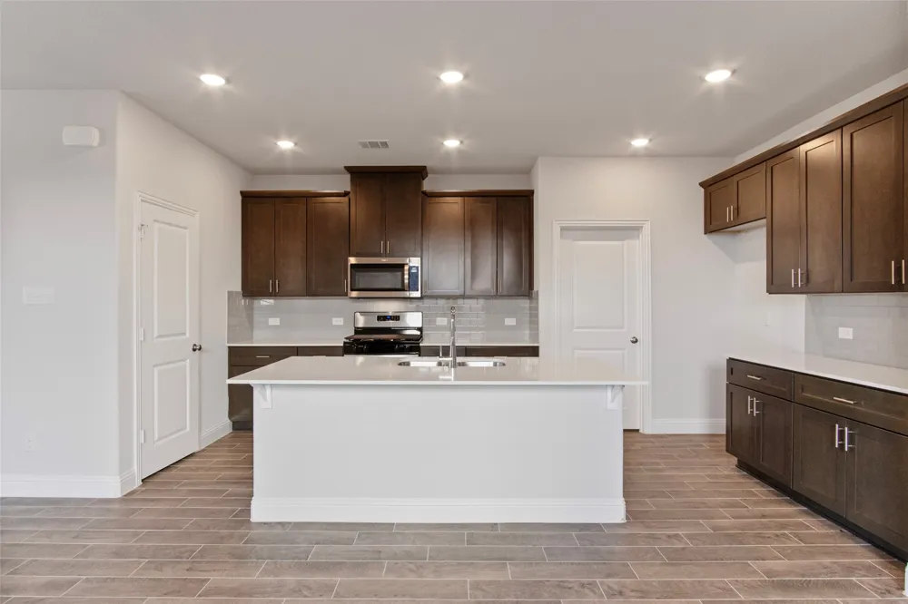 1653 Cloud Cover View Weston, TX 75009