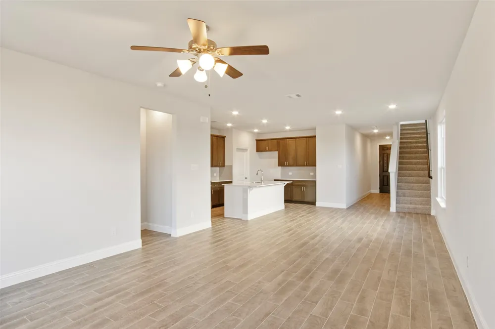 1653 Cloud Cover View Weston, TX 75009