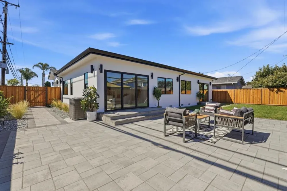 3015 Machado Avenue Santa Clara, CA 95051