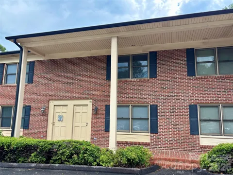 153 Hillcrest Drive