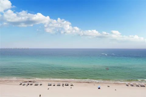17001 Collins Ave #1401