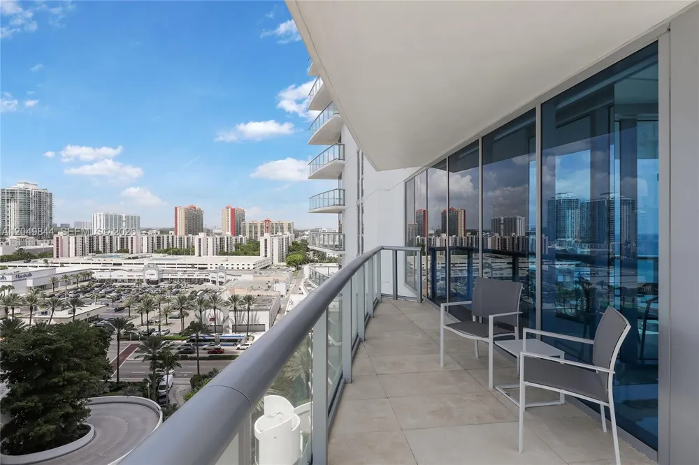 17001 Collins Ave #1401 Sunny Isles Beach, FL 33160