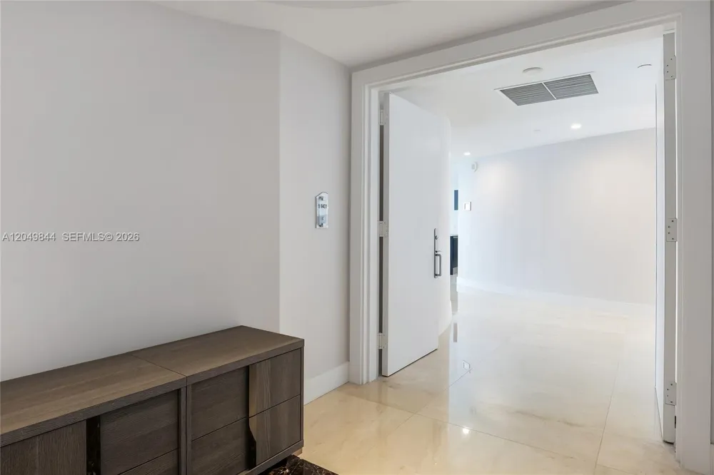 17001 Collins Ave #1401 Sunny Isles Beach, FL 33160
