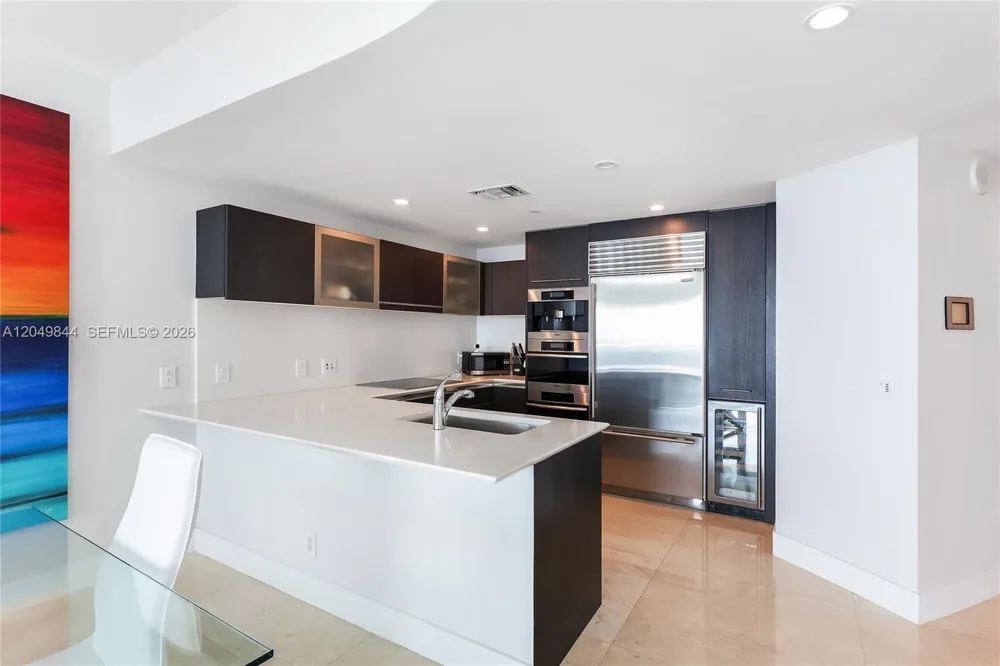 17001 Collins Ave #1401 Sunny Isles Beach, FL 33160