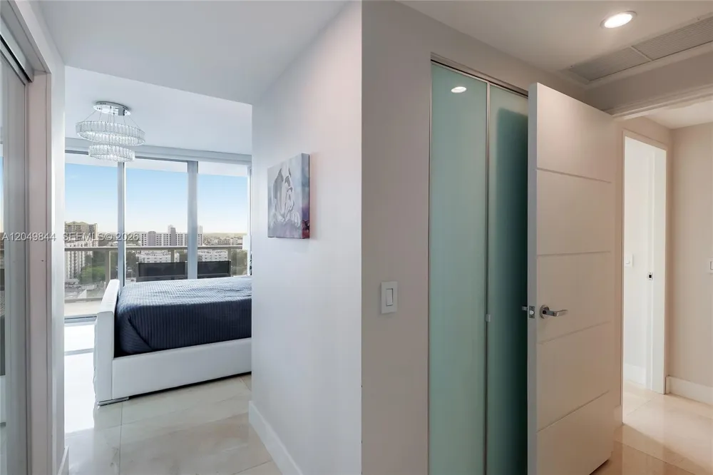 17001 Collins Ave #1401 Sunny Isles Beach, FL 33160