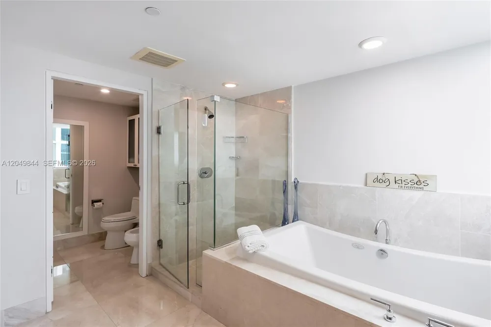 17001 Collins Ave #1401 Sunny Isles Beach, FL 33160