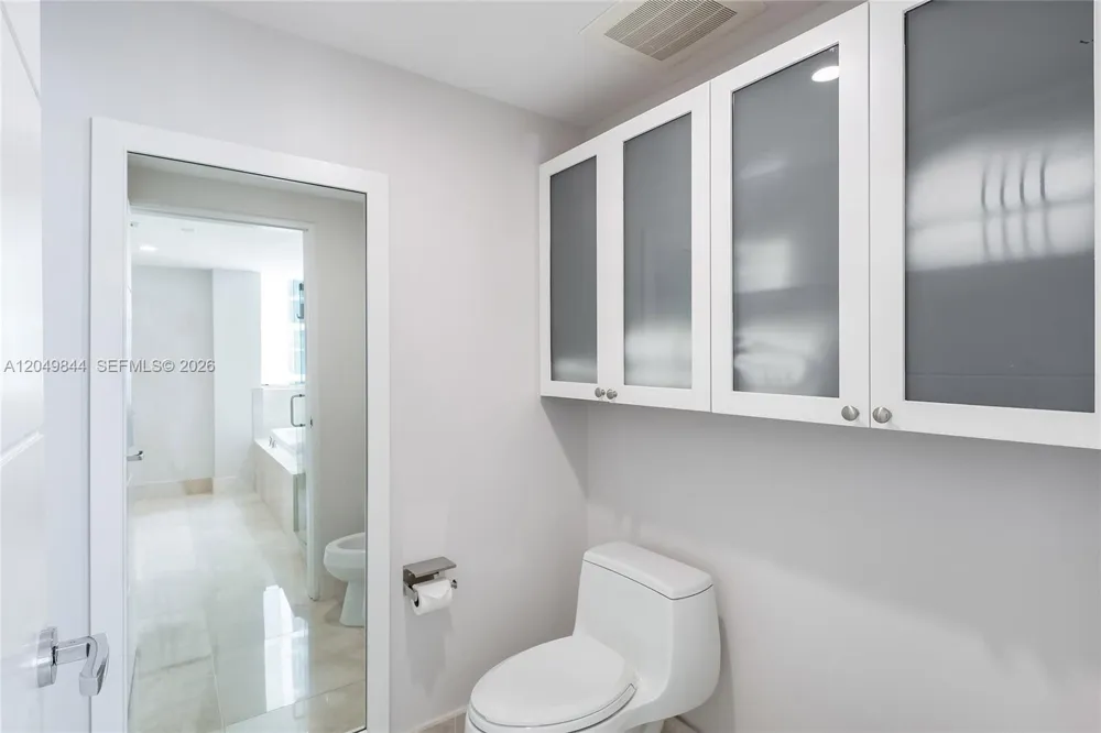17001 Collins Ave #1401 Sunny Isles Beach, FL 33160