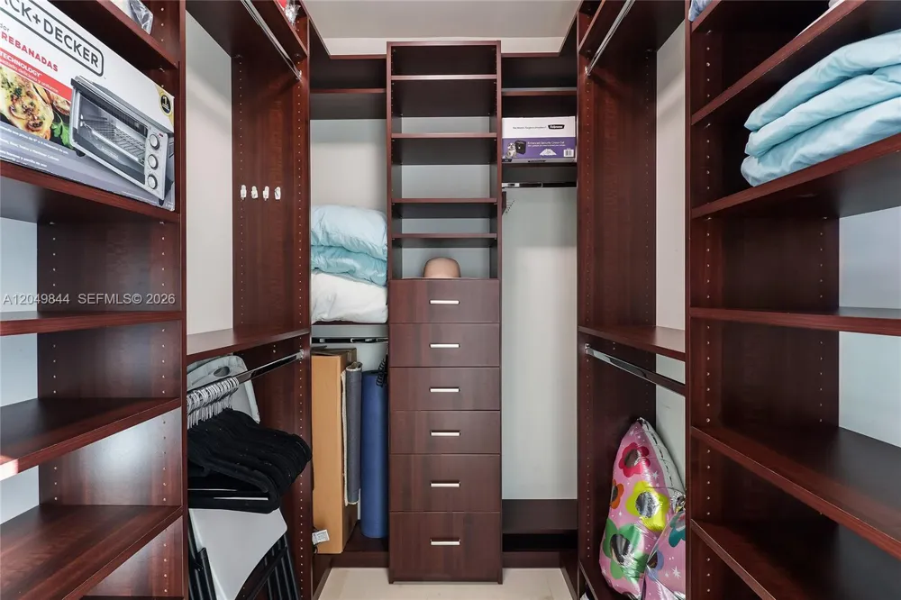 17001 Collins Ave #1401 Sunny Isles Beach, FL 33160