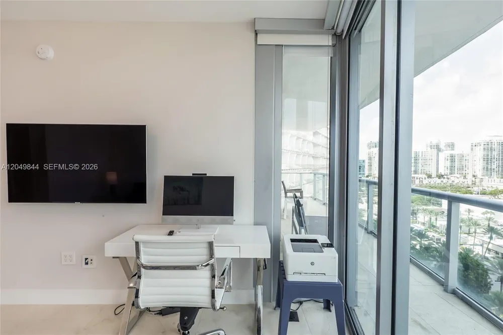 17001 Collins Ave #1401 Sunny Isles Beach, FL 33160