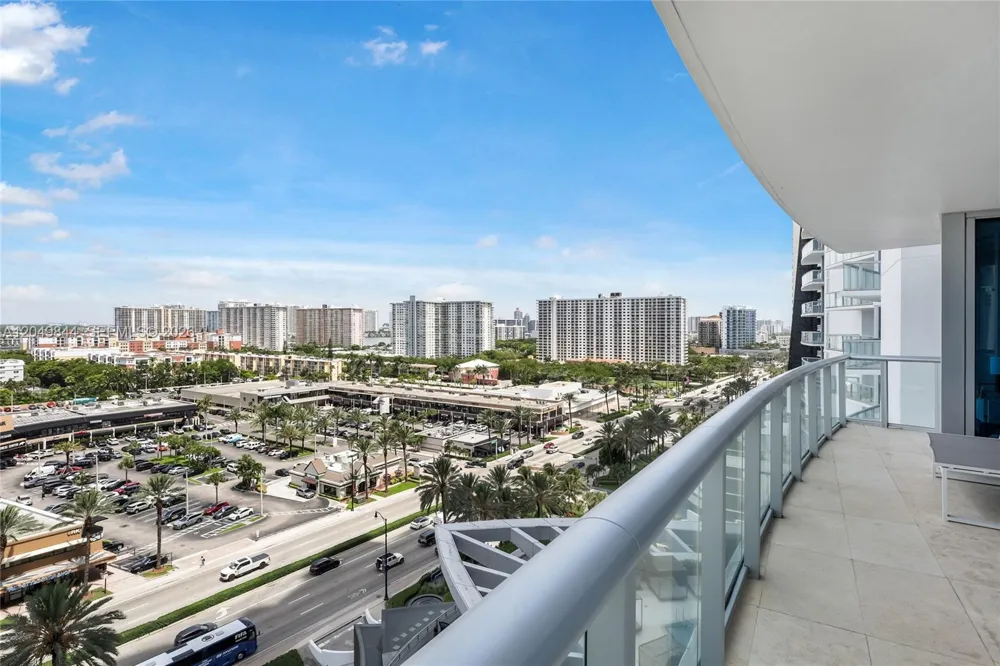 17001 Collins Ave #1401 Sunny Isles Beach, FL 33160