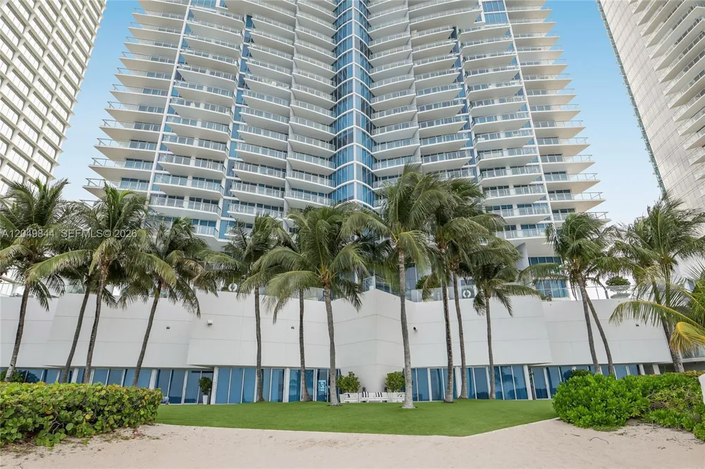 17001 Collins Ave #1401 Sunny Isles Beach, FL 33160