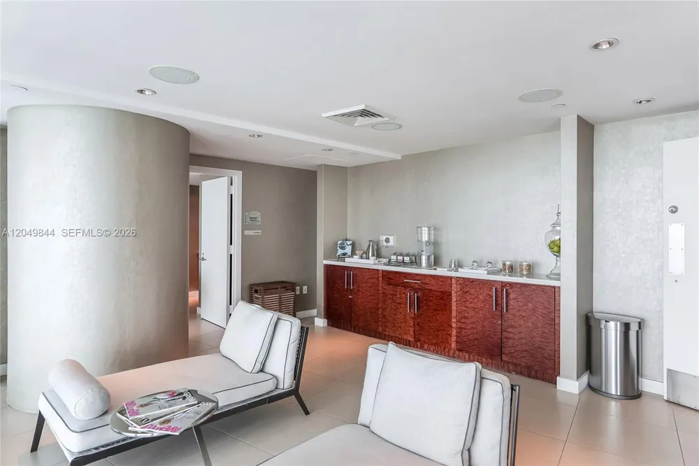 17001 Collins Ave #1401 Sunny Isles Beach, FL 33160