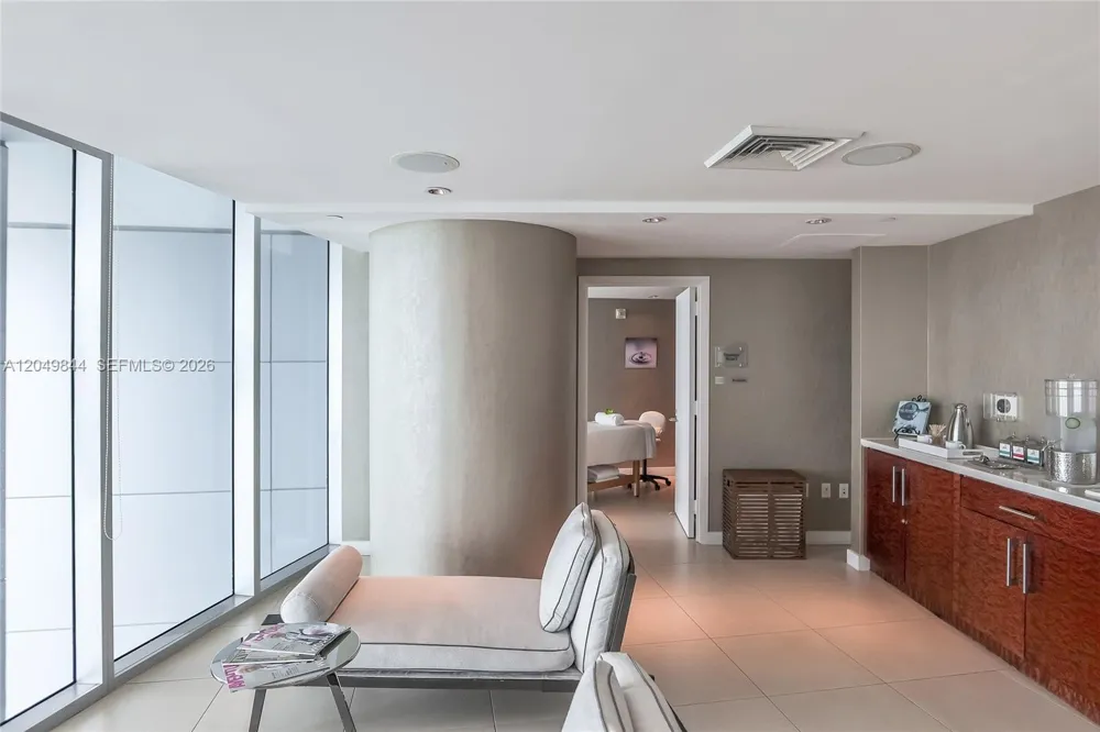 17001 Collins Ave #1401 Sunny Isles Beach, FL 33160