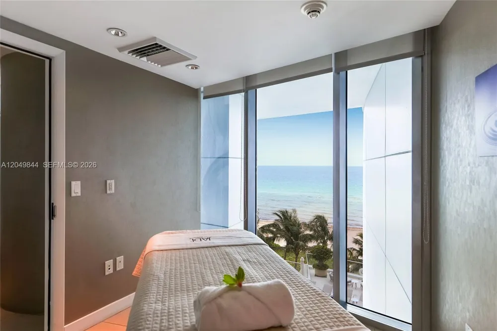 17001 Collins Ave #1401 Sunny Isles Beach, FL 33160