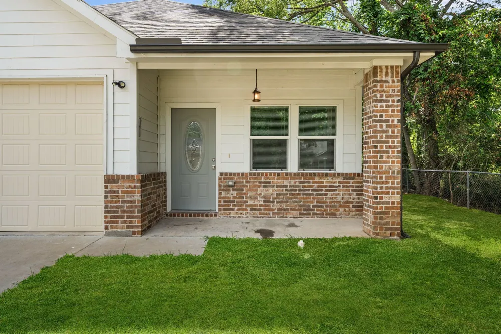613 Lamar Street Sulphur Springs, TX 75482