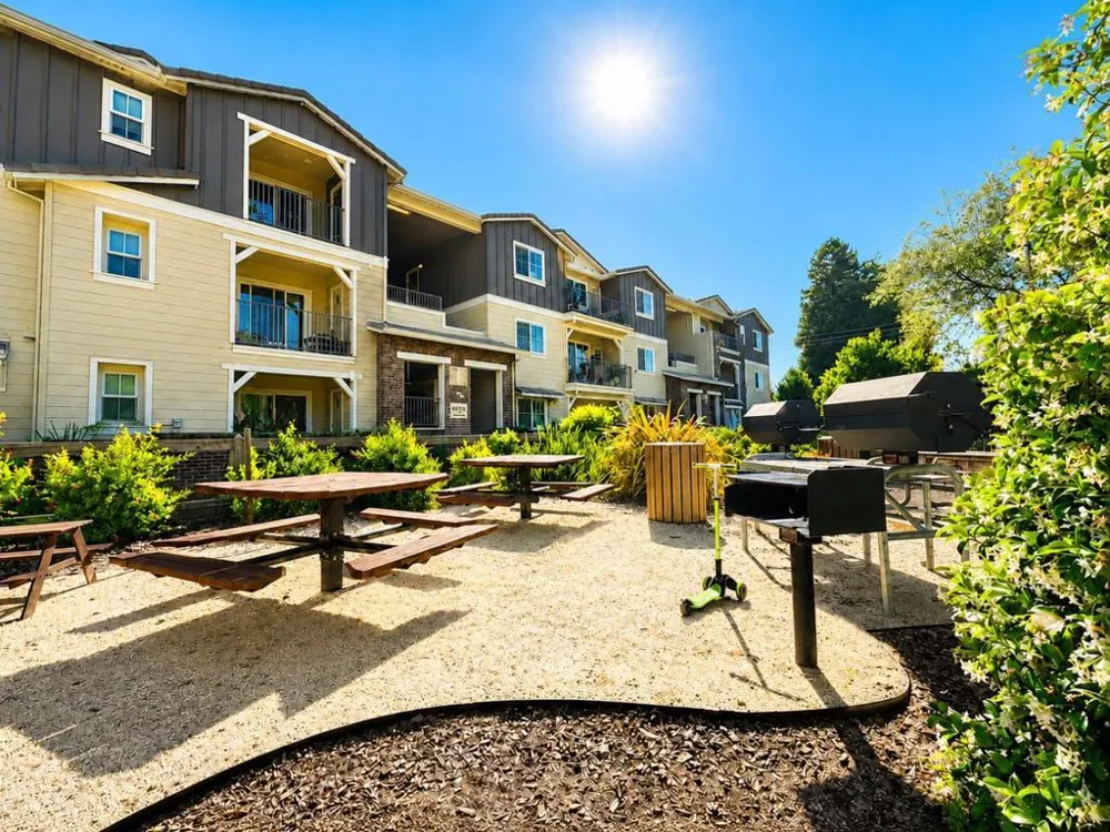 1408 Mauro Pietro Drive #202 Petaluma, CA 94954