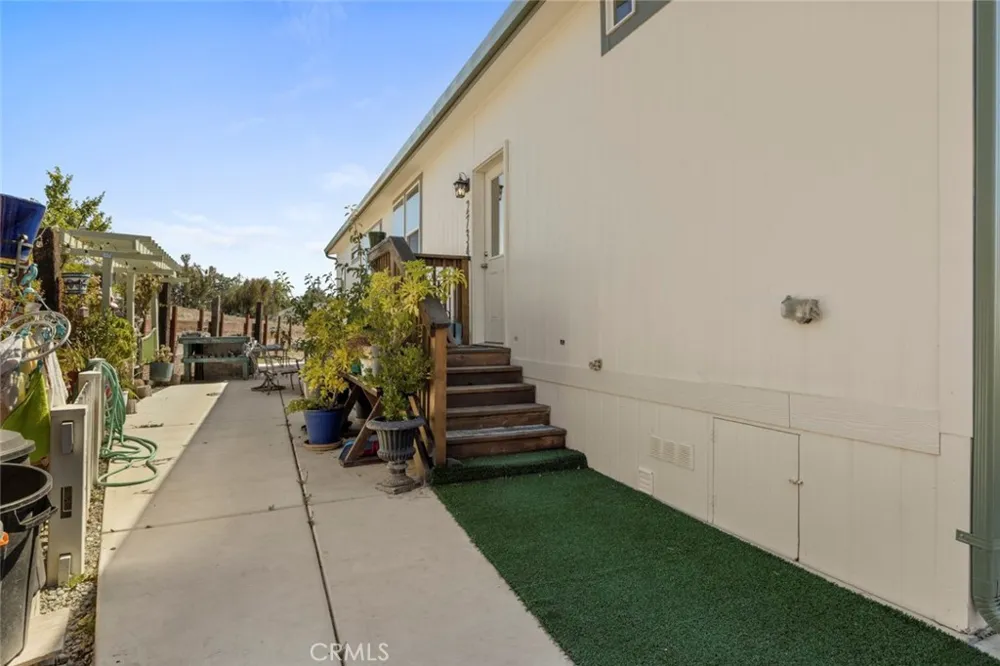 2734 Ross Drive Valley Springs, CA 95252