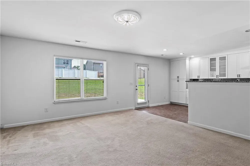 813 Leach Avenue Thomasville, NC 27360