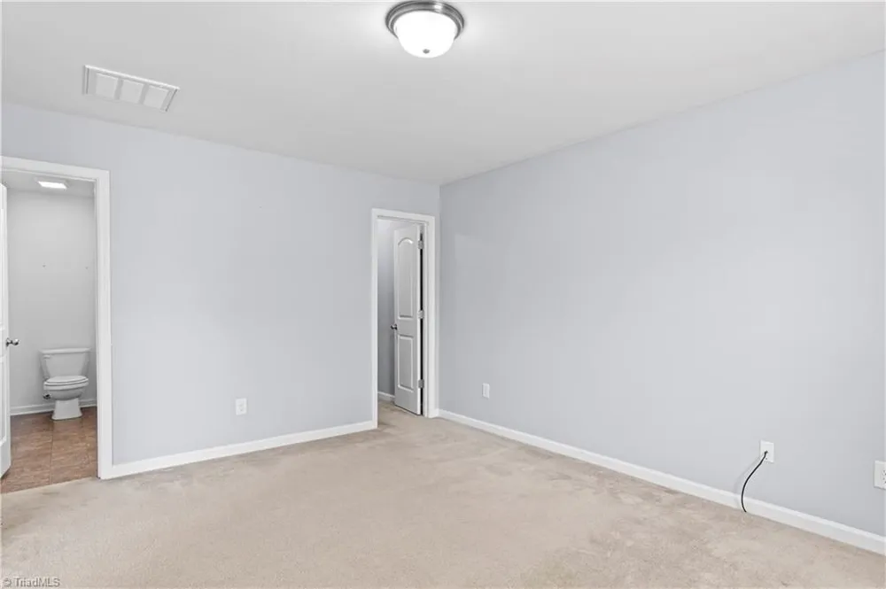 813 Leach Avenue Thomasville, NC 27360