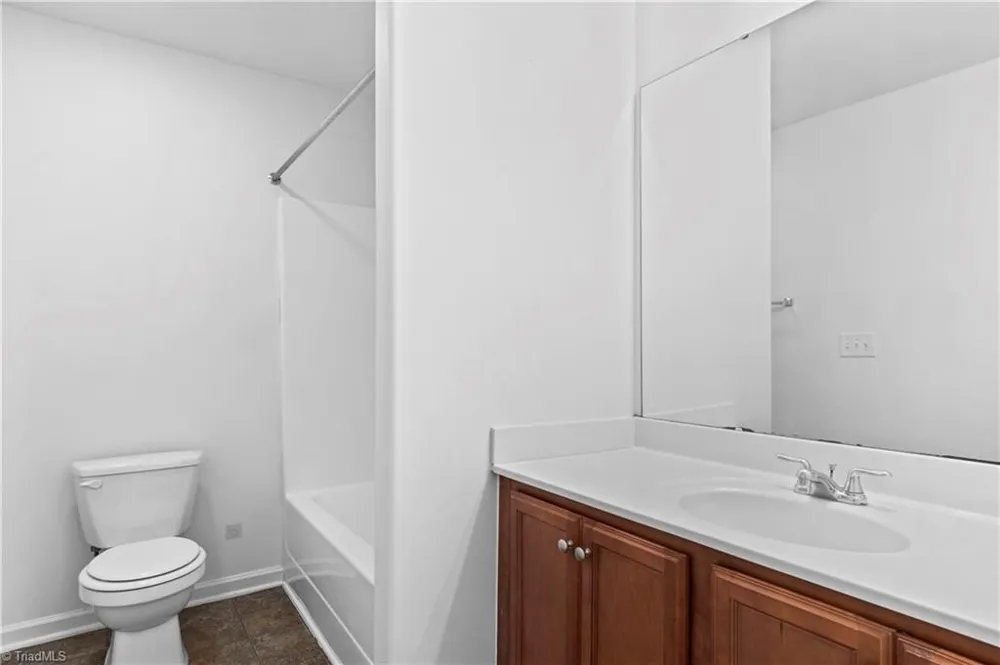 813 Leach Avenue Thomasville, NC 27360