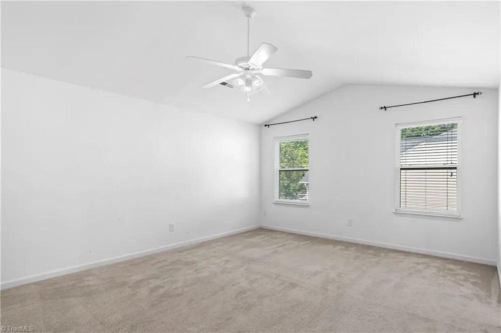 813 Leach Avenue Thomasville, NC 27360