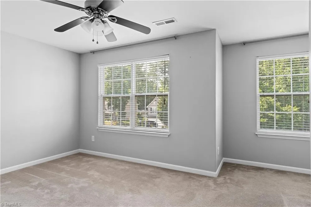 813 Leach Avenue Thomasville, NC 27360