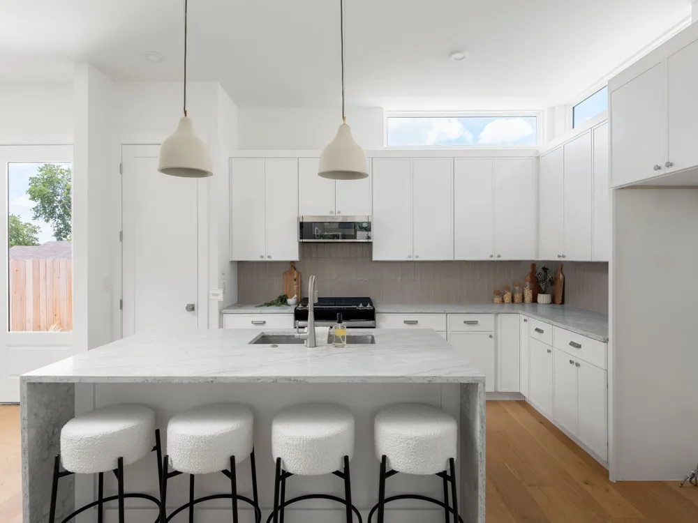 6407 Bradsher #I Austin, TX 78745