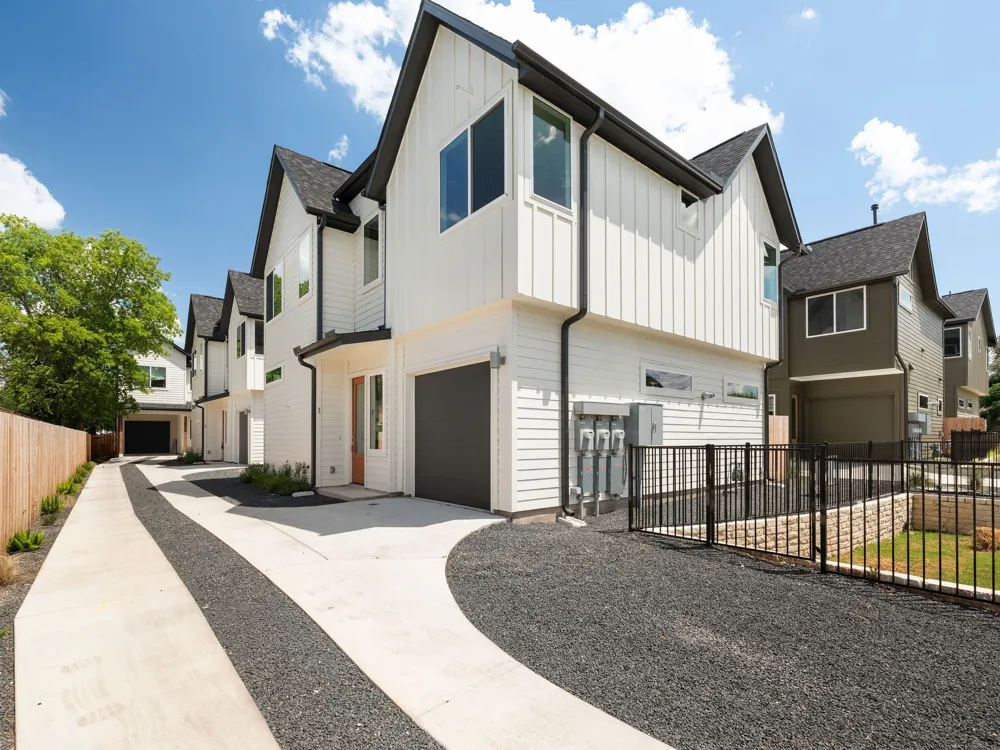 6407 Bradsher #I Austin, TX 78745