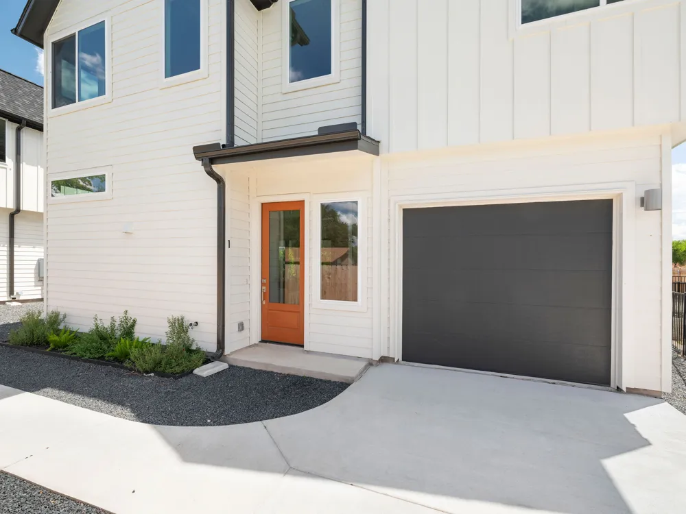 6407 Bradsher #I Austin, TX 78745