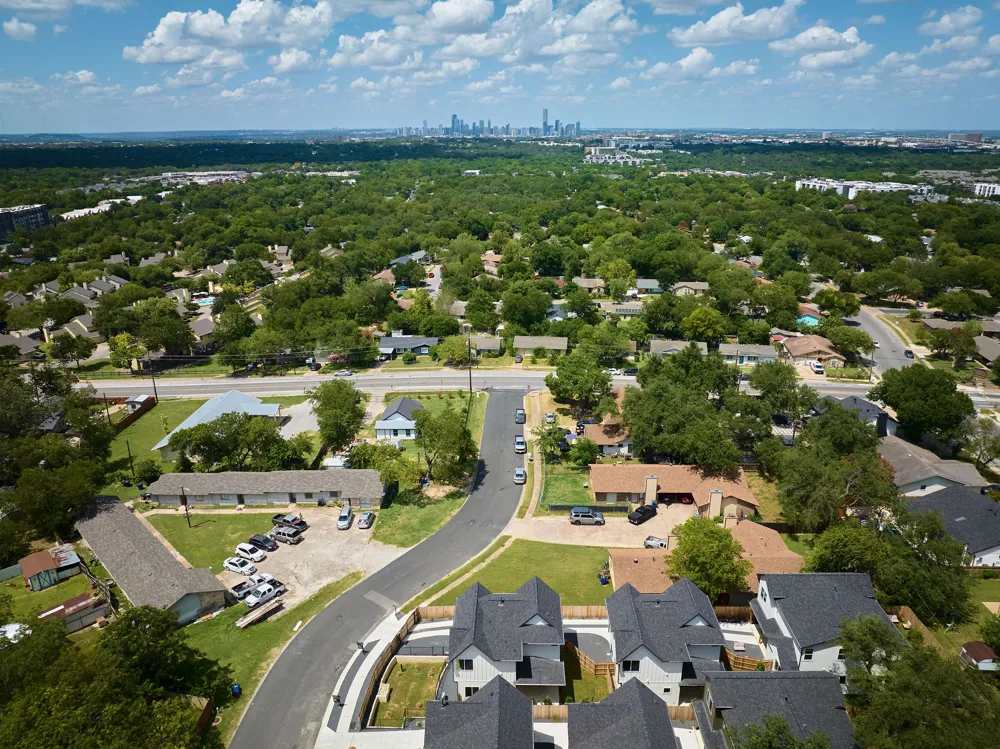 6407 Bradsher #I Austin, TX 78745
