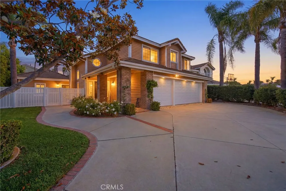 733 Avenida Azor San Clemente, CA 92673