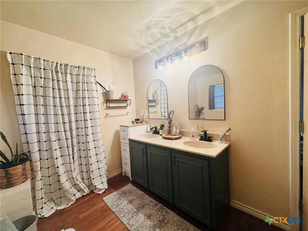 308 S Reagan Street Hamilton, TX 76531