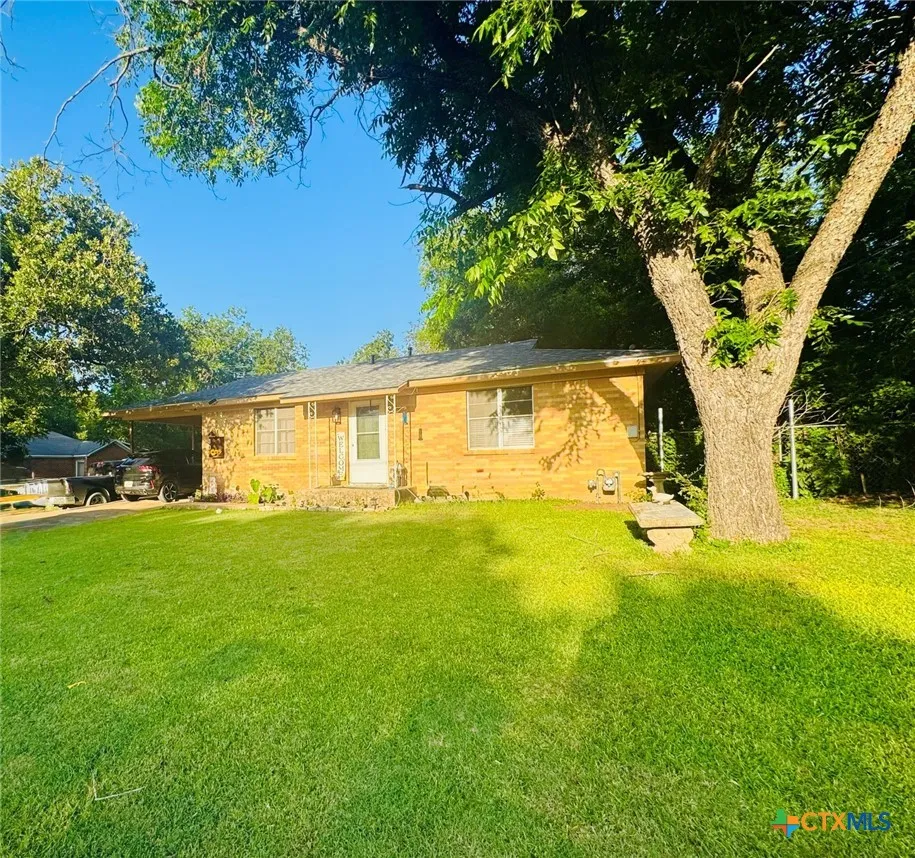 308 S Reagan Street Hamilton, TX 76531