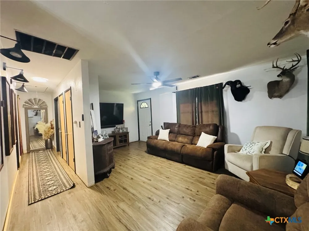 308 S Reagan Street Hamilton, TX 76531